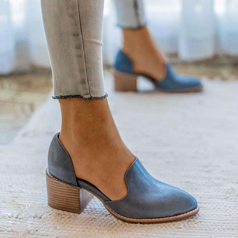Women's shoes with big size and thick heel