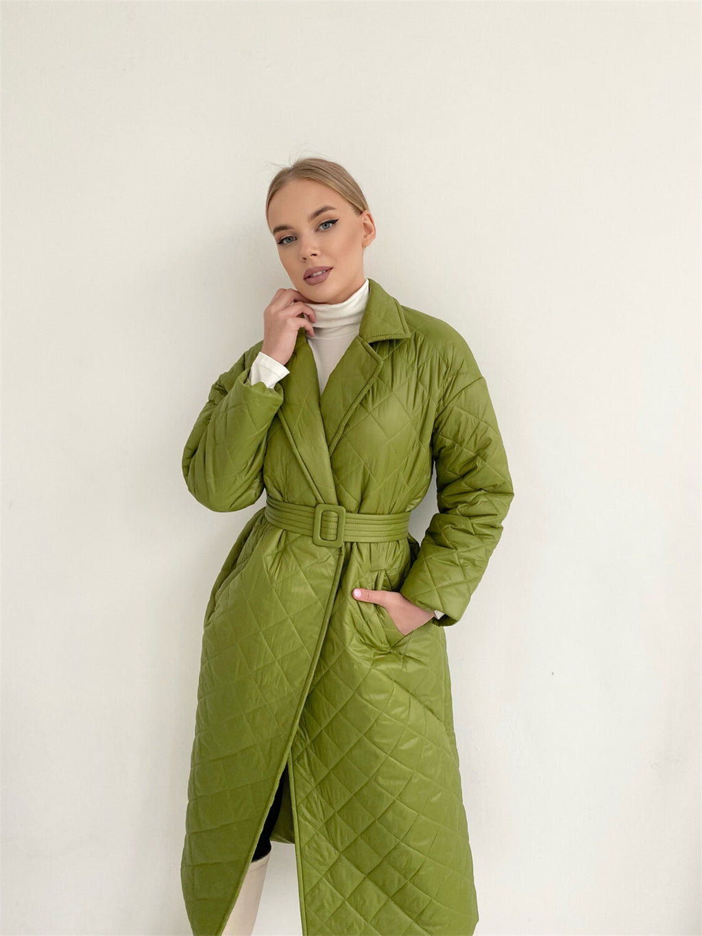 Warm Keeping Cotton Clothing Cotton Padded Coat for Winter Women Rhombus Cotton-Padded Jacket Waist Tight Long Cut Coat Plus Size Coat for Women