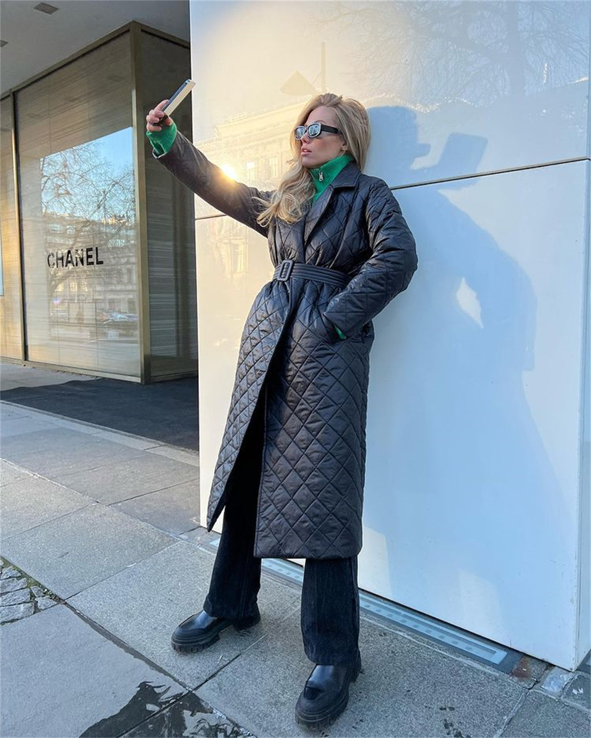 Warm Keeping Cotton Clothing Cotton Padded Coat for Winter Women Rhombus Cotton-Padded Jacket Waist Tight Long Cut Coat Plus Size Coat for Women