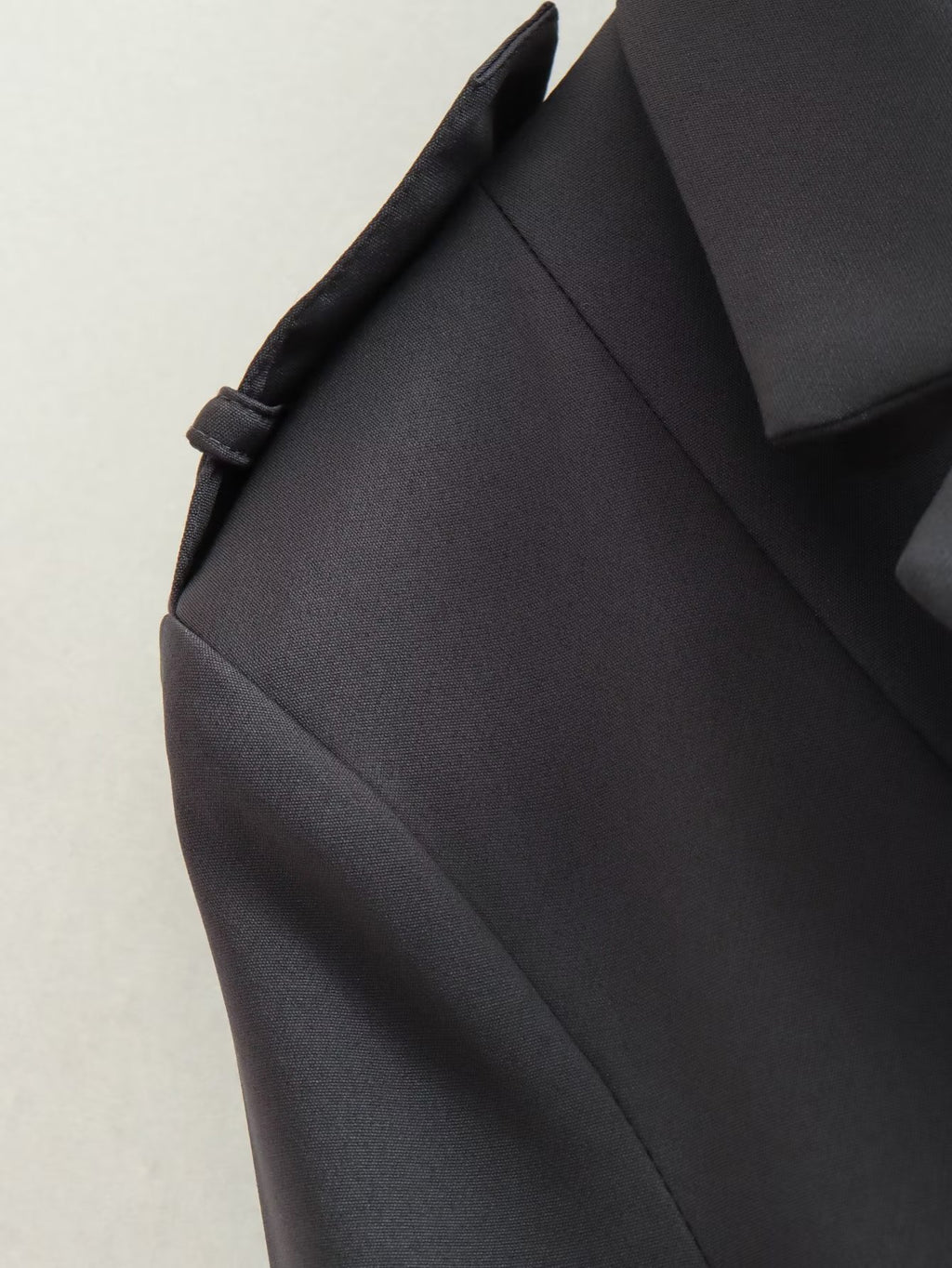 Blazer corto con cuello y patchwork adelgazante para mujer de otoño