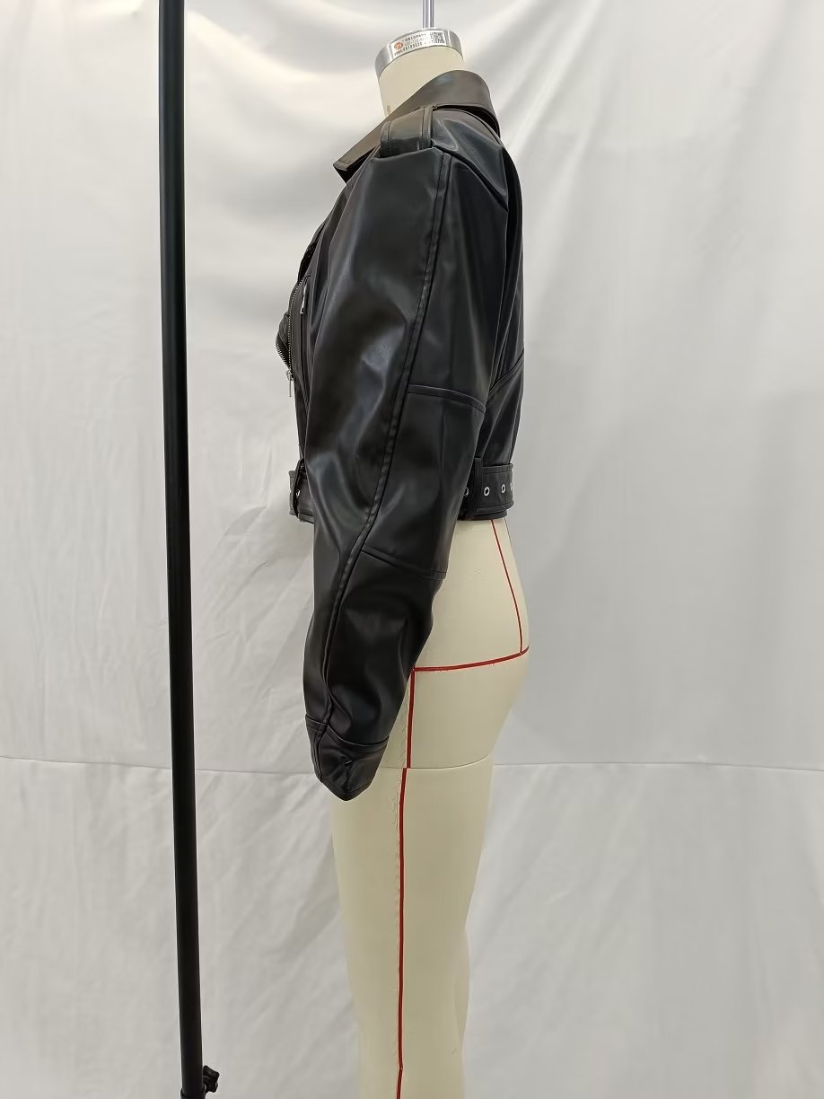 Chaqueta de cuero negra con cremallera y adorno para mujer, abrigo de cuero para motocicleta, primavera