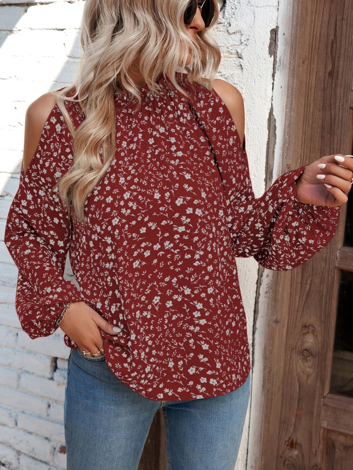 Women New Spring and Autumn Elegant Small Floral Print Long sleeved off shoulder Top
