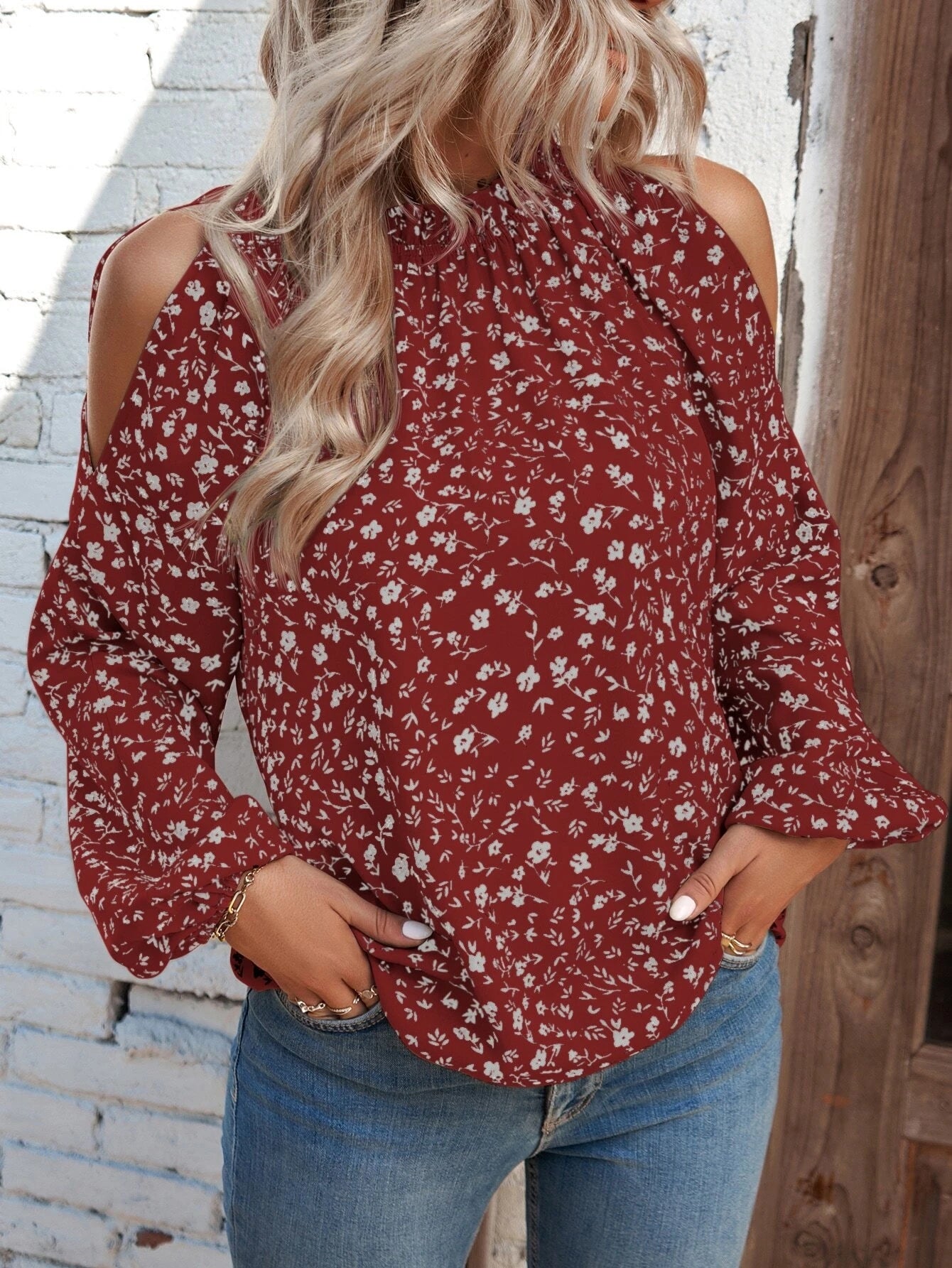Women New Spring and Autumn Elegant Small Floral Print Long sleeved off shoulder Top