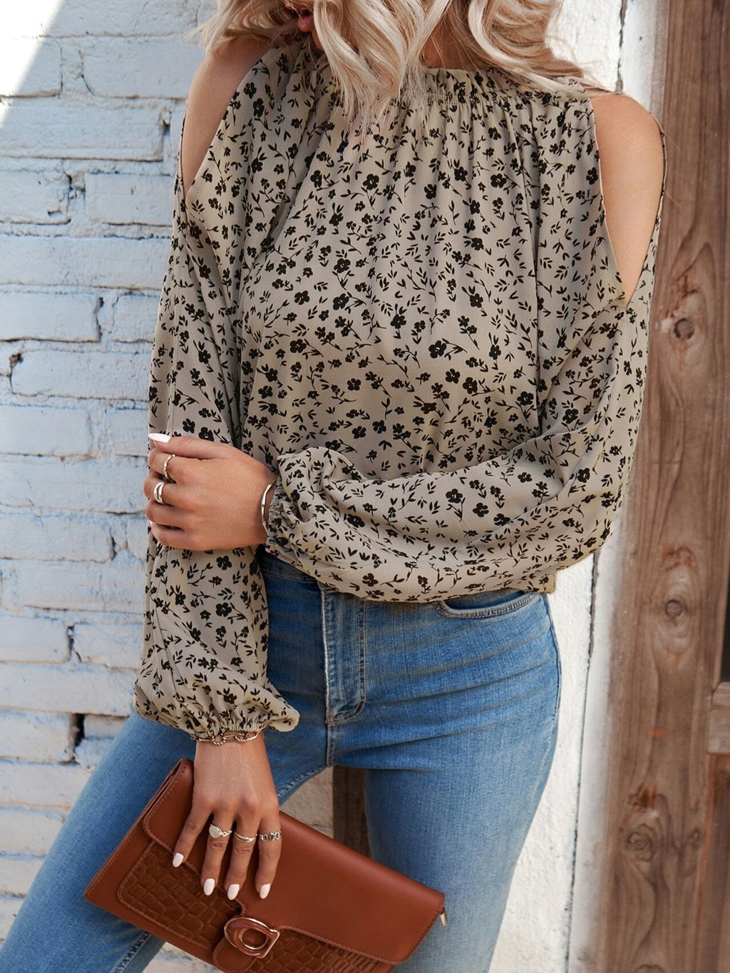 Women New Spring and Autumn Elegant Small Floral Print Long sleeved off shoulder Top