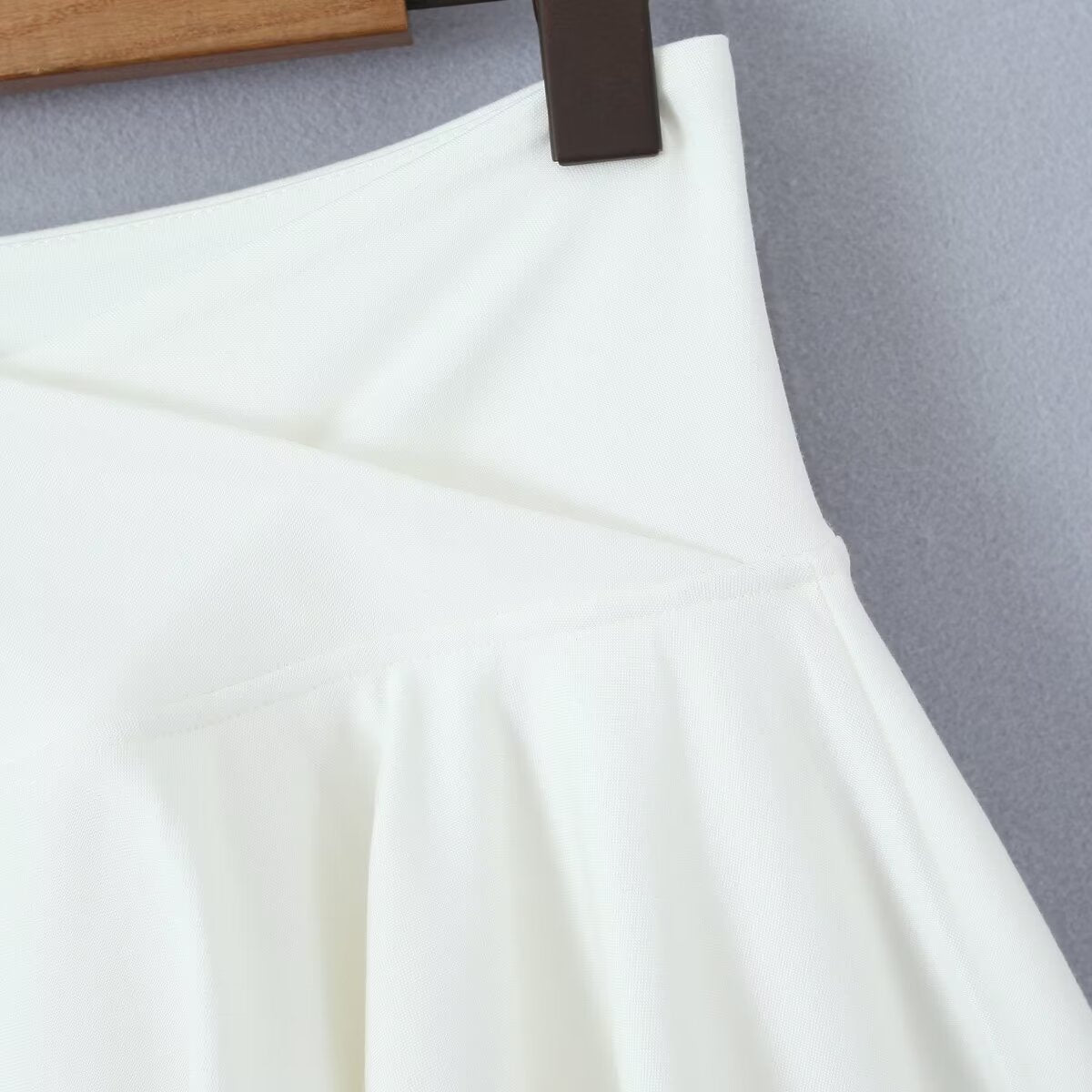 Autumn Sexy Sports Sexy Cross V Shaped High Waist Anti Exposure Skirt