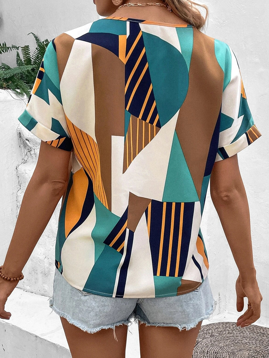 Geometric Print Short Sleeve Shirt