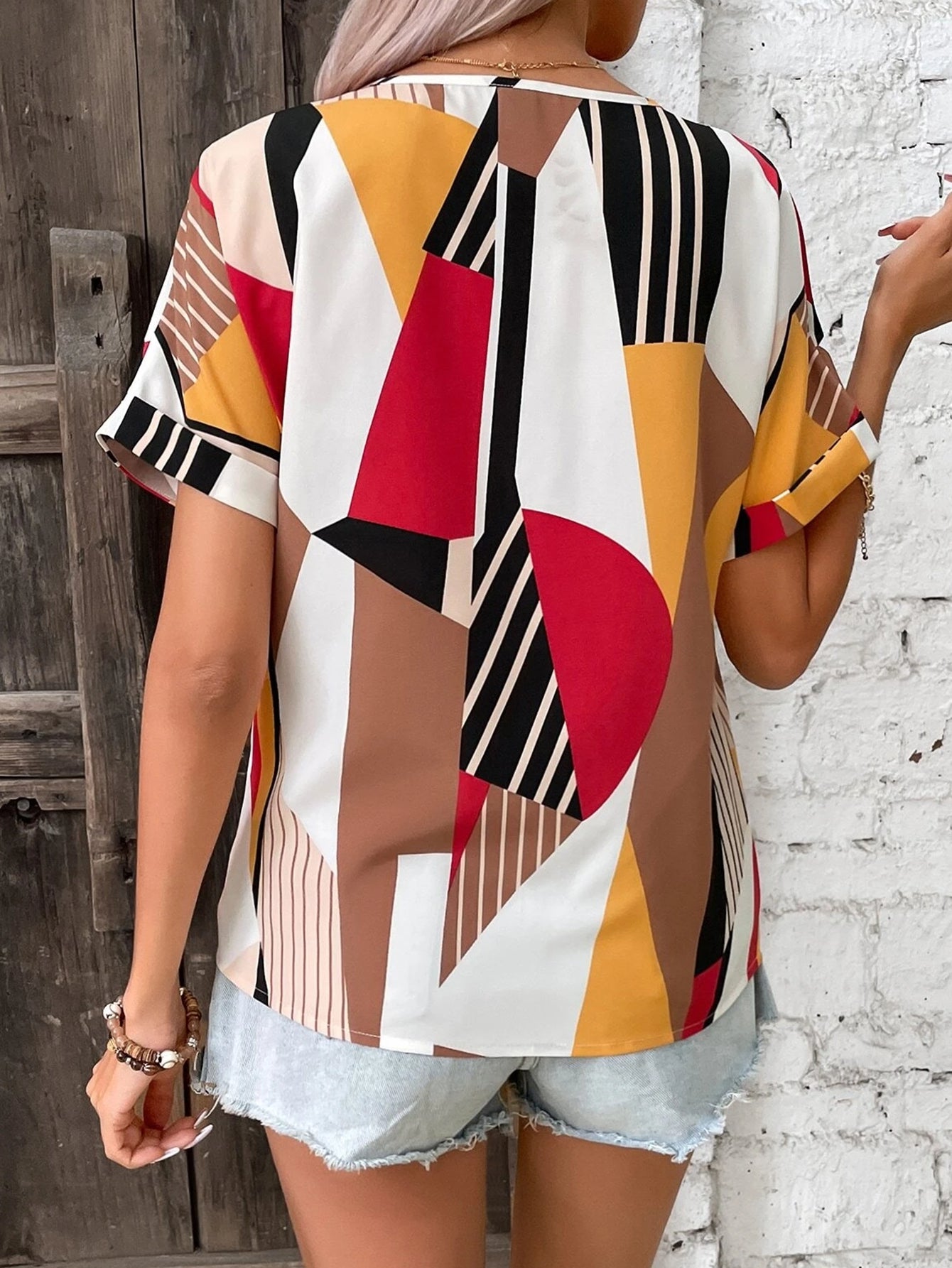 Geometric Print Short Sleeve Shirt