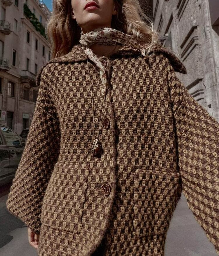 Women Clothing at Fashionable Elegant Knitted Coat