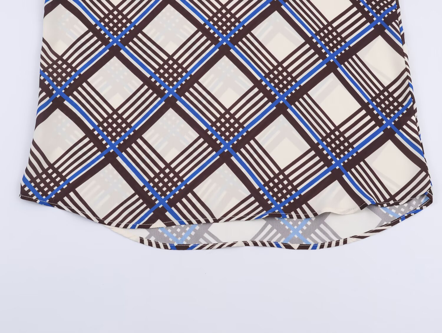 Vêtements d'automne pour femmes - Chemise à col roulé à carreaux tendance