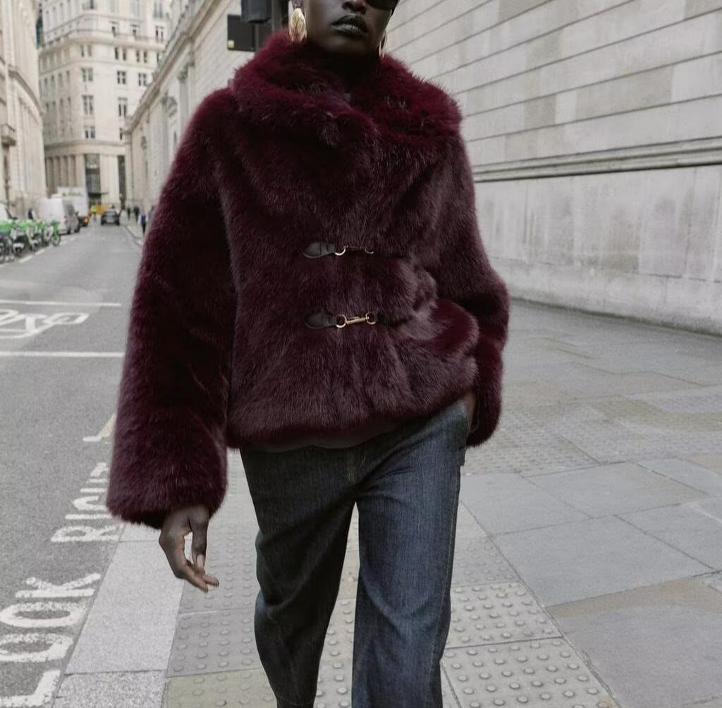 Autumn Winter High Grade Loose Artificial Fur Effect Long Sleeved Jacket Coat