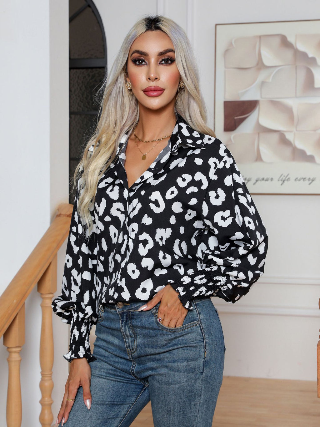 Leopard Print Lantern Sleeve Shirt Women Long Sleeved Shirt Autumn Winter Women Clothing