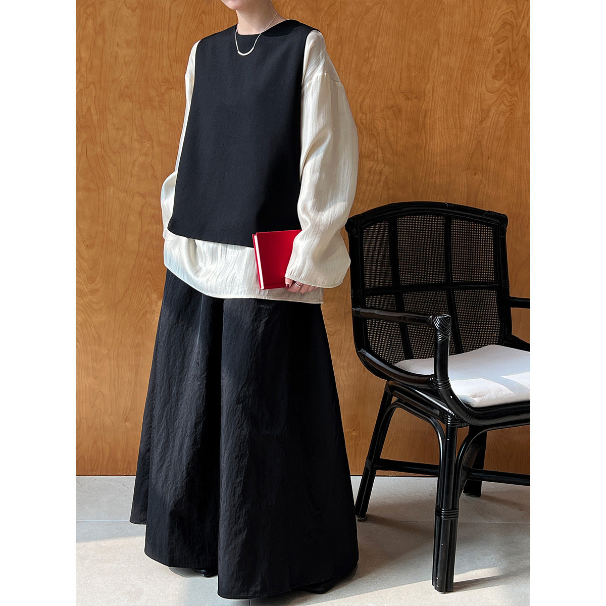 Spring Back Slit Vest Women Simple Fashionable Exquisite Luxury Bandage Dress Top