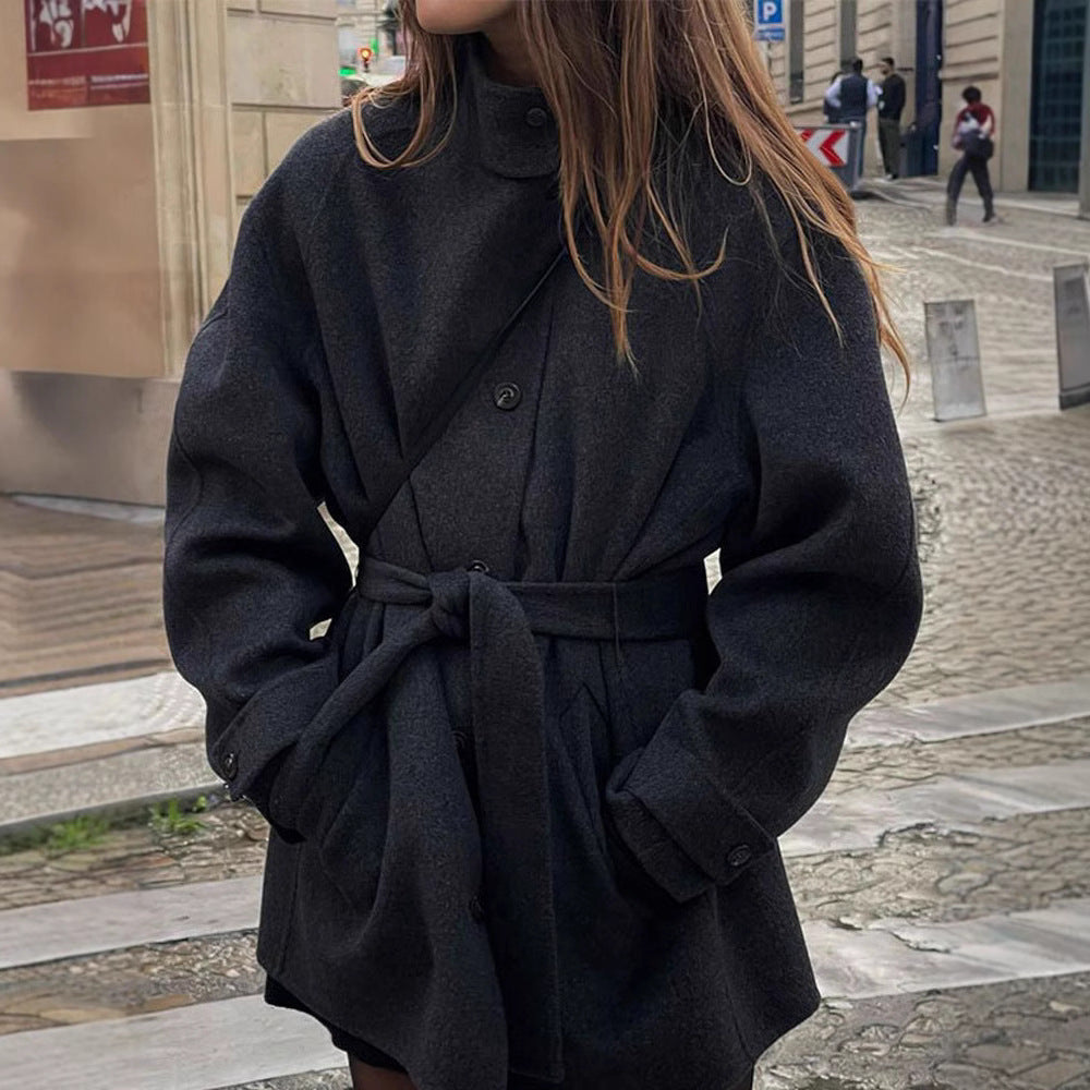 Vêtements d'automne et d'hiver pour femmes : manteau en laine uni à col roulé et ceinture, style mi-long.