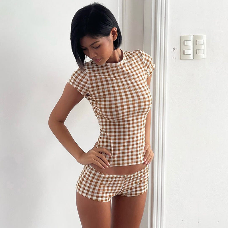 Pijama de dos piezas con estampado a cuadros y hombros descubiertos, manga corta y pantalones cortos, para mujer