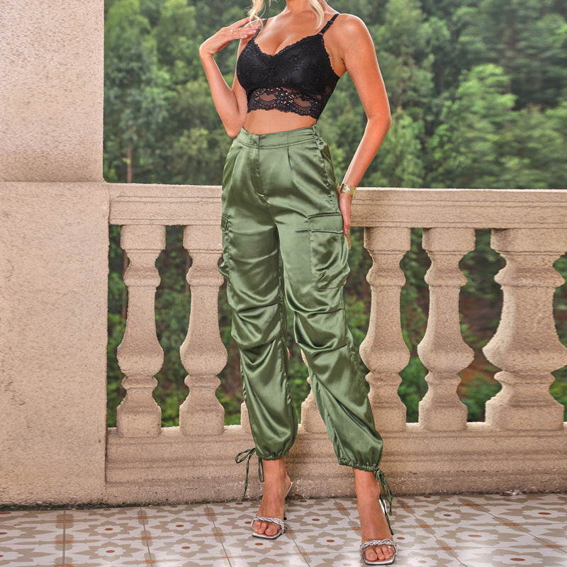 Pantalones con múltiples bolsillos y personalidad para mujer, estilo hipster urbano, de cintura alta y con tobillos atados.