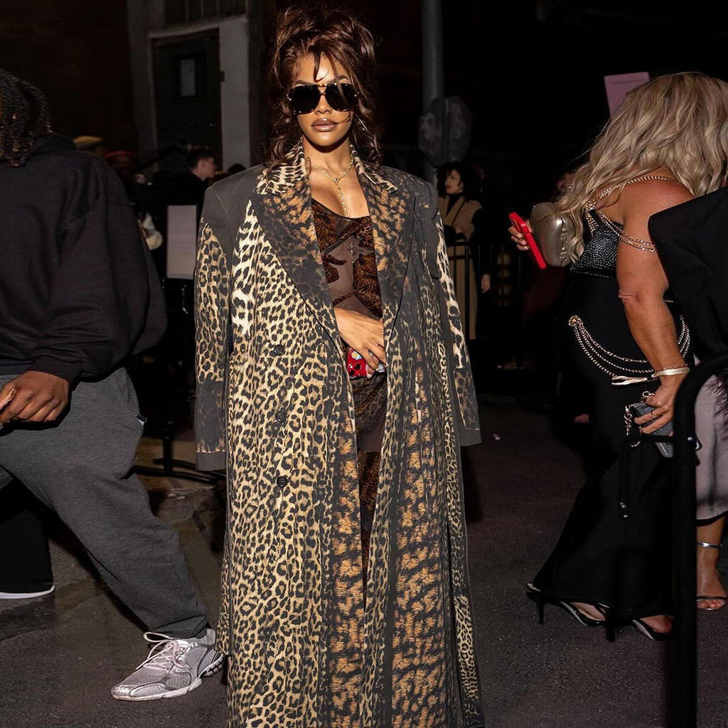 Manteau trench-coat long décontracté à imprimé léopard et col montant pour femme, idéal pour l'automne et l'hiver.