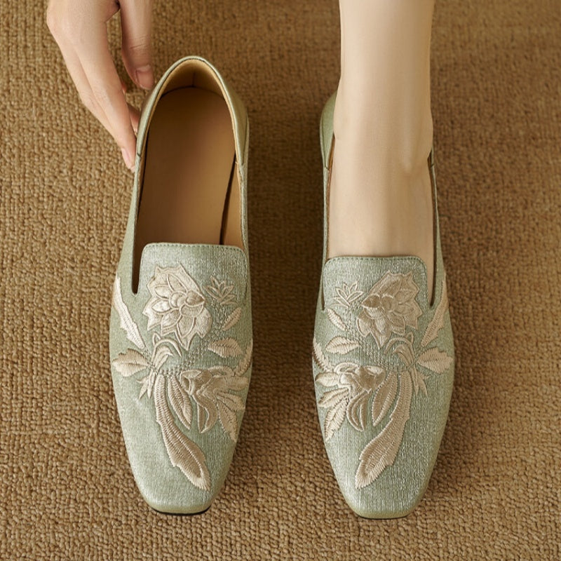 Embroidery Low-cut Flat Pumps Women's Soft Bottom